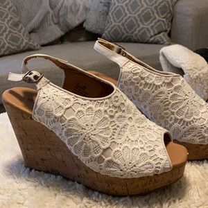 Maurices’s wedge shoe